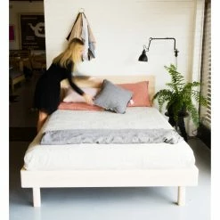 Northern Bed By Open Room